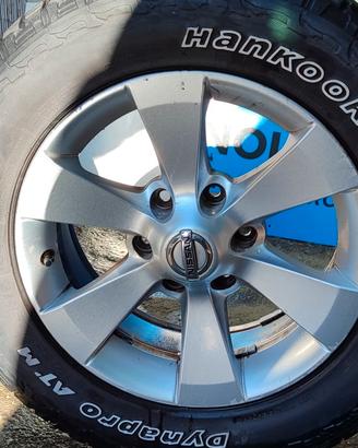 Cerchi e gomme per fuoristrada 