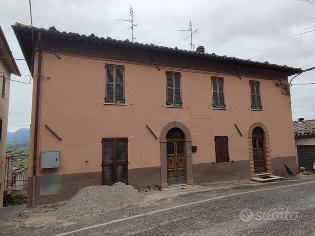 Casa di paese Acquosi di Gagliole