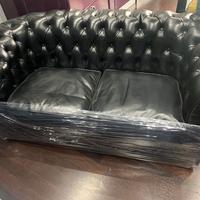 Divano due posti Chesterfield