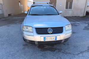 Volkswagen Passat 1.9 TDI/130 CV cat Var. H.line