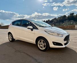 Ford Fiesta TITANIUM/1.4 97CV//GPL CASA MADRE