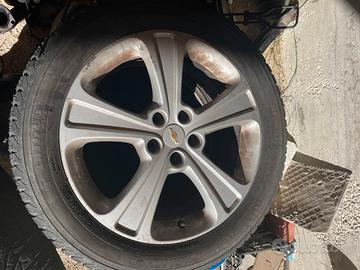 4 cerchi con gomme per Chevrolet Captiva