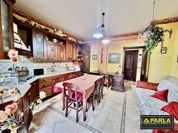 Appartamento con box e giardino