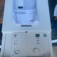 Caldaia a condensazione Buderus LOGAMAX PLUS  22