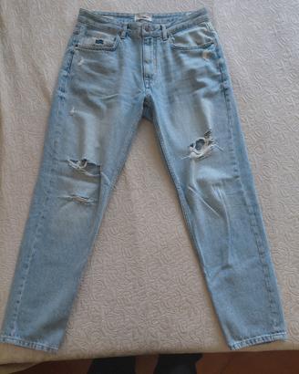 jeans azzurri strappati pull & bear