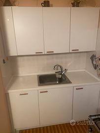 Cucina in legno massiccio