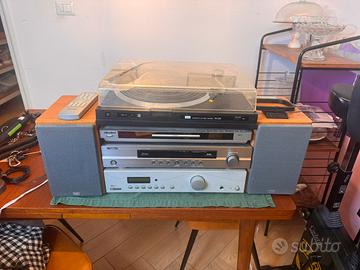 Impianto stereo Hi-Fi giradischi CD DVD,radio DAB