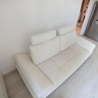 divano bianco ecopelle 