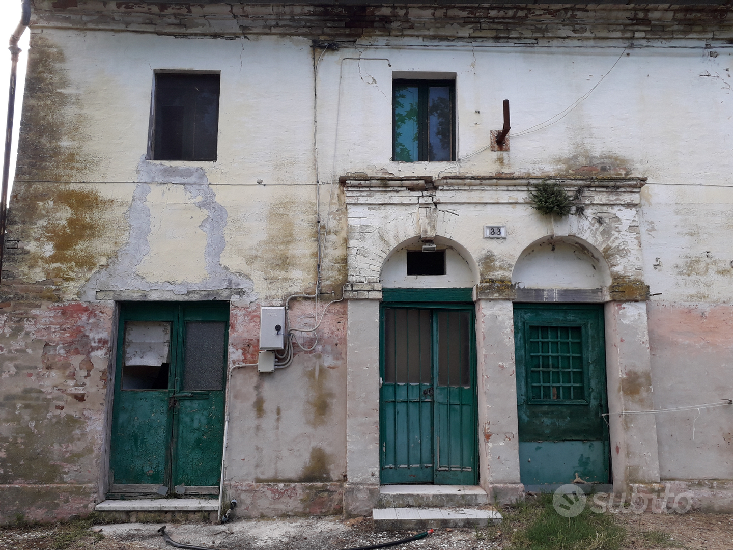 Casa indipendente da ristrutturare - Vista 2