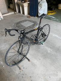 BICI DA CORSA IN CARBONIO