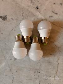 Lotto 4 lampadine 3000K