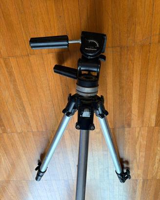 Treppiede Manfrotto con testa 141RC – alluminio