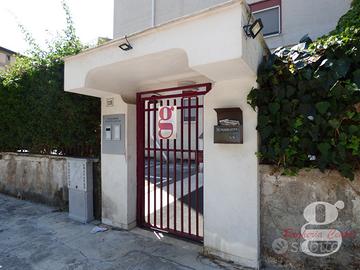 Grande attico con terrazzo a livello A/11