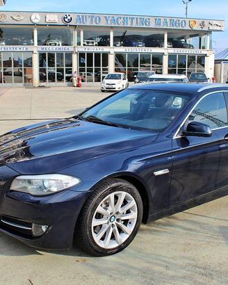 BMW - Serie 5 Touring - 520d Futura