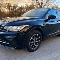 Volkswagen Tiguan 1.5 TSI 131cv Cockpit UNIPRO