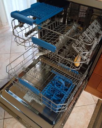 lavastoviglie indesit 