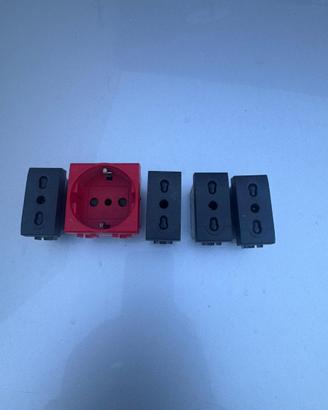 prese 16A bticino living light prese schuko