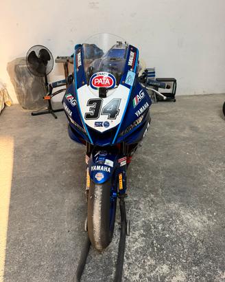 Yamaha r3