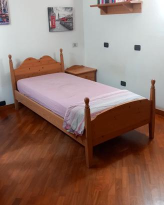 letto singolo in legno massello completo