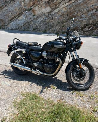 Triumph Bonneville t100