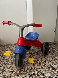Triciclo bicicletta bambino gioco