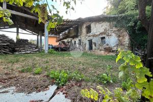 RUSTICO A BAGNOLO PIEMONTE