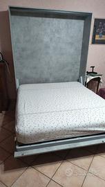 Letto matrimoniale a scomparsa 