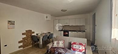 CASA SEMINDIPENDENTE A PIANCOGNO