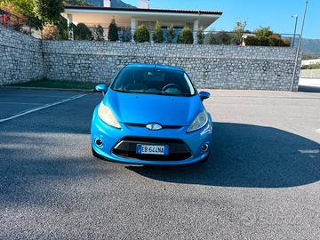 FORD FIESTA TITANIUM