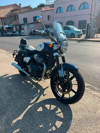 Royal Enfield Super Meteor 650 anno 2023