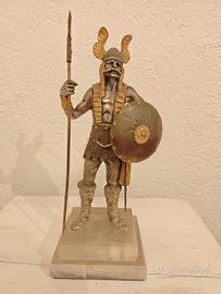 Statue vikinghi marmo argento