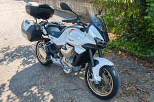Moto Guzzi Mandello V 100 