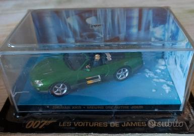 Modellino Auto 007 Jaguar XKR 1:43