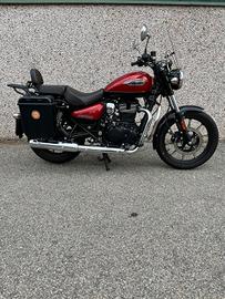 Royal Enfield Meteor supernova red