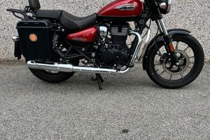 Royal Enfield Meteor supernova red