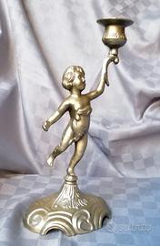 Candeliere vintage con putto in ottone massiccio