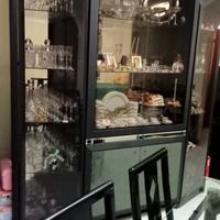 Camera da pranzo e divano letto 