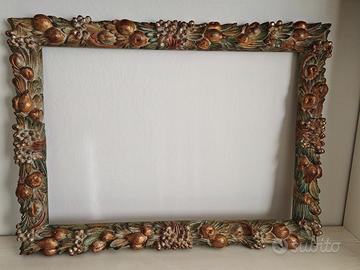 CORNCE IN LEGNO INTAGLIATO