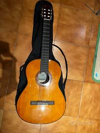 Chitarra classica yamaha