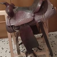 sella western con pantaloni e giacchetto