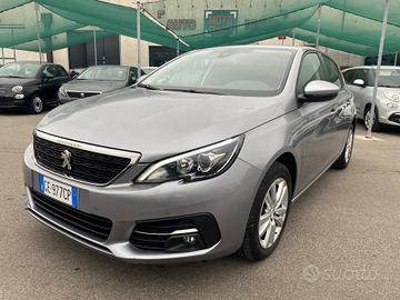 Peugeot 308 My21 Berlina 1.5 130 CV EAT8 Active Bu