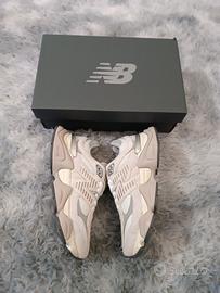 New Balance modello 9060 vestibilità n. 38