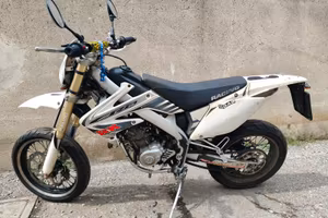 HM 125