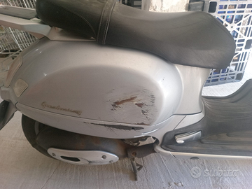 Vendita vespa granturismo 125