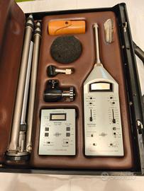 Fonometro Bruel & Kjaer modello 2230-1625