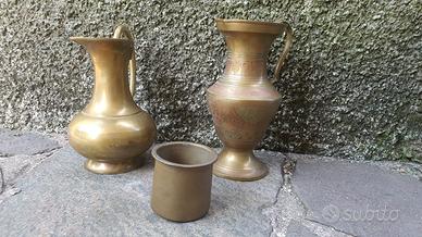 Set 3 vasi e brocche vintage in ottone e rame