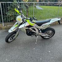 Aprilia Sxv 550 2007