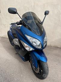 Yamaha tmax