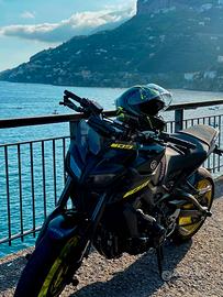 YAMAHA MT-09