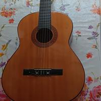 chitarra artigiana Valencia, molto bello